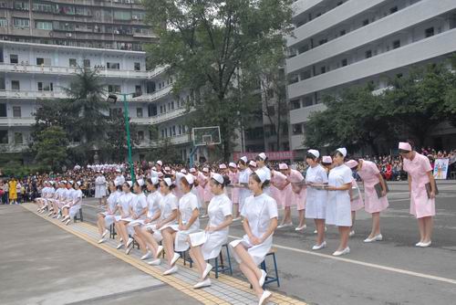 四川省達(dá)州中醫(yī)學(xué)校2019年報(bào)名條件、招生要求、招生對(duì)象