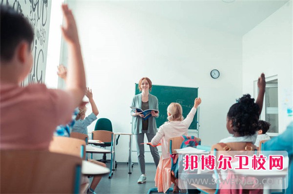 十堰市醫(yī)藥衛(wèi)生學(xué)?？谇恍迯?fù)工藝專業(yè)介紹